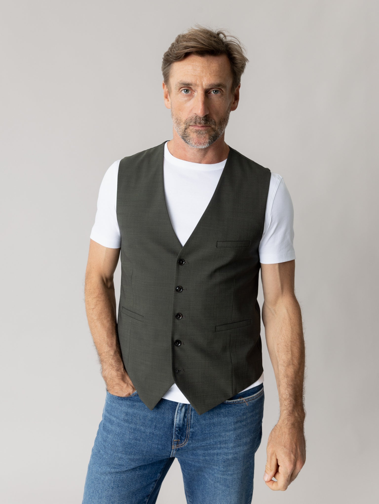 Modelshot / Dark Green / Detail